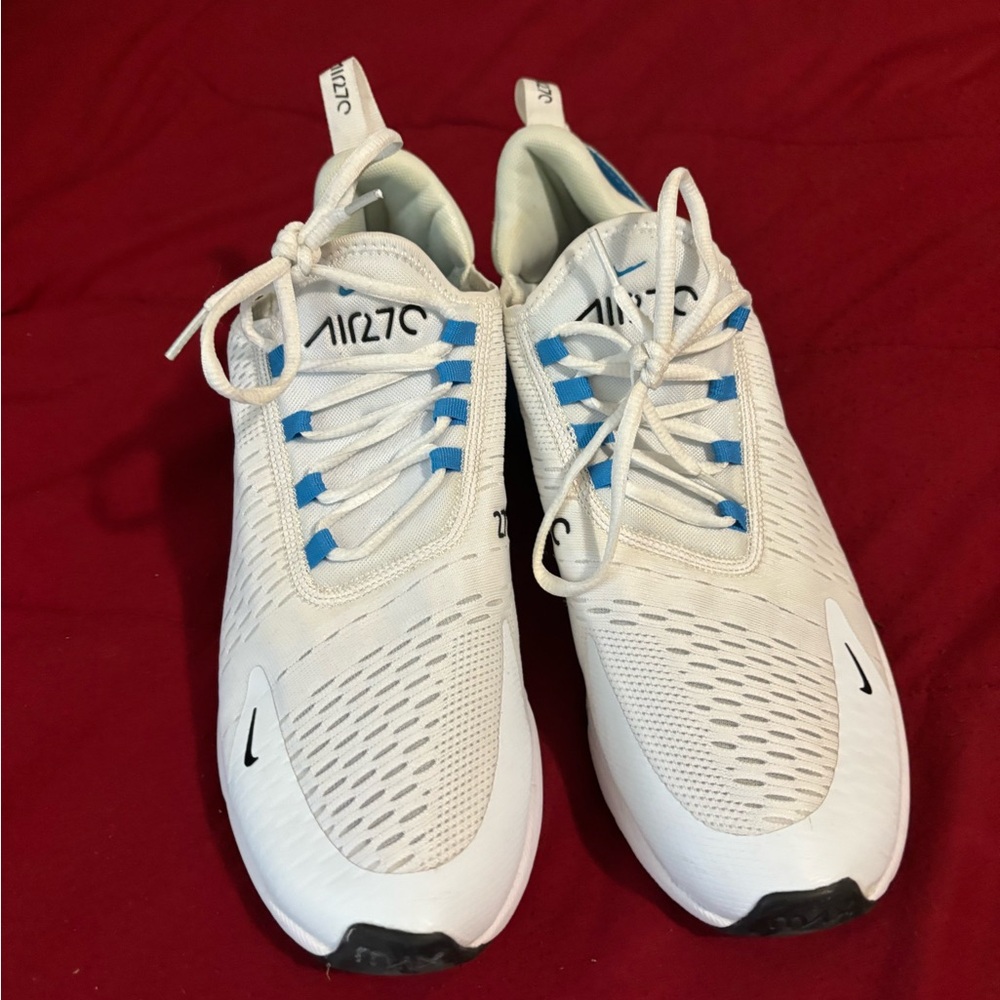 Nike 270s